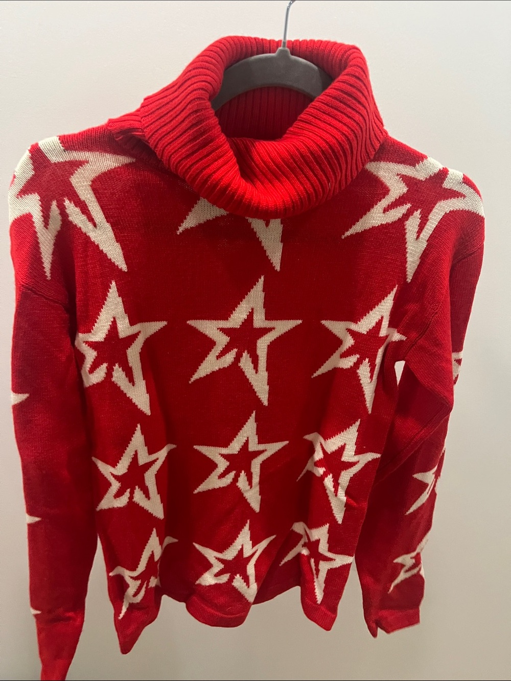 Perfect Moment Red Star-Print Turtleneck Sweater